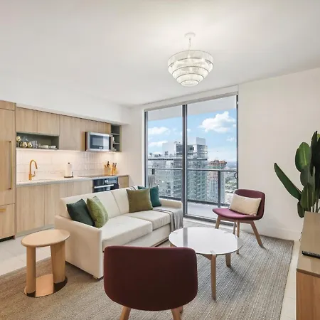 Stunning Lux 2 Bed 2 Bath With Panoramic View From Balcony Aparthotel